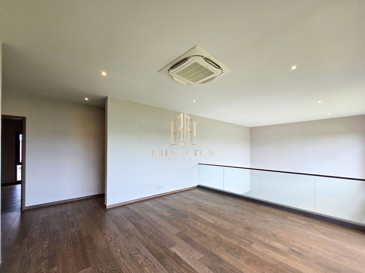 For SaleHouseLadkrabang, Suwannaphum Airport : Luxury House For Sale Lake Legend Bangna-Suvarnabhumi 📞092-4252445