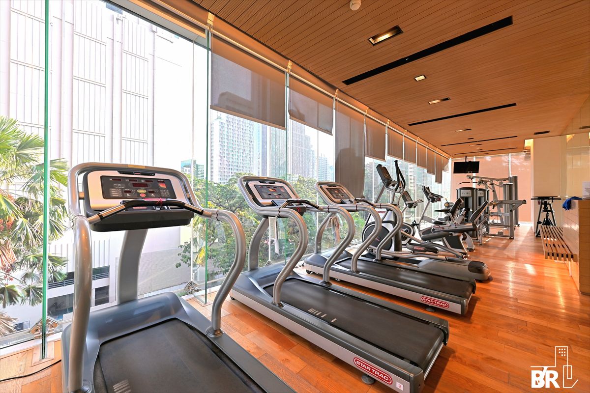 ขายคอนโดสุขุมวิท อโศก ทองหล่อ :  ยูนิต Luxury หรูหราแบบไม่ต้องรอ เดอะรูม สุขุมวิท 21 