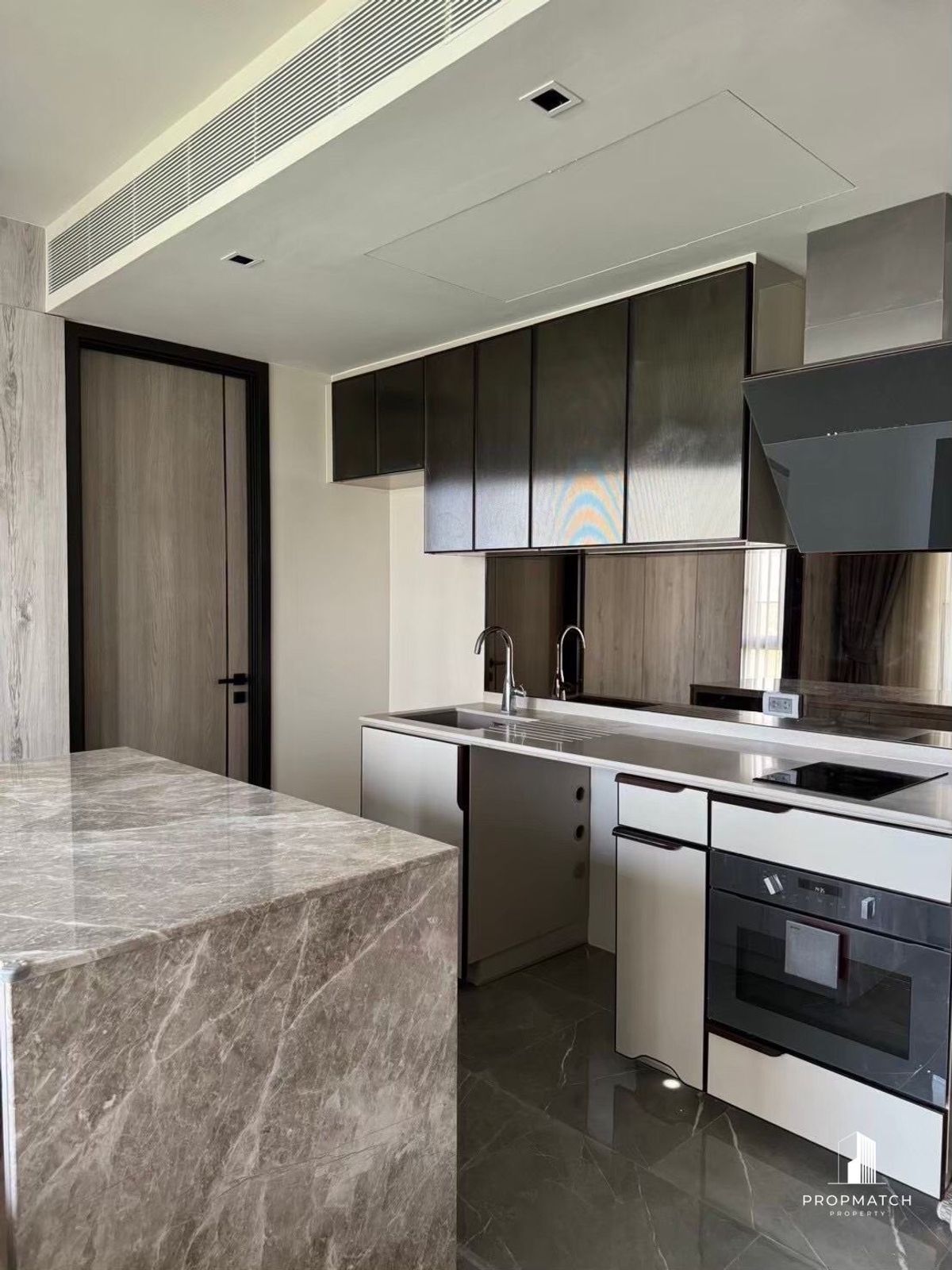 ให้เช่าคอนโดสุขุมวิท อโศก ทองหล่อ : ✨Flash Deal ✨The Reserve Sukhumvit 61( 1Bed 1Bath 48.54SQM.) แต่งครบพร้อมอยู่ !! เพียง 48,000บาทต่อเดือน Tel.0981315848 @propmatch