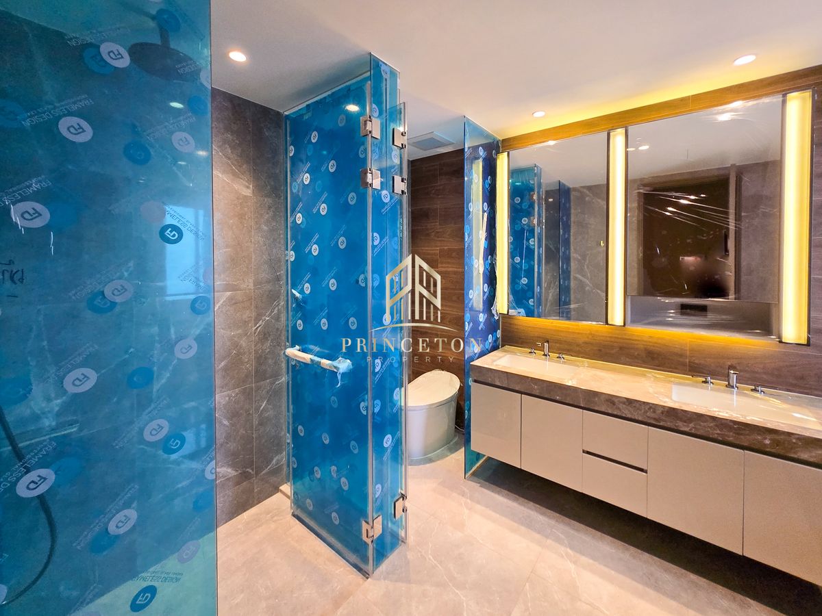 For SaleHouseLadkrabang, Suwannaphum Airport : Luxury House For Sale Lake Legend Bangna-Suvarnabhumi 📞092-4252445