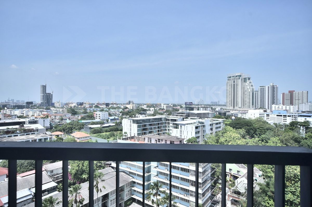 ขายคอนโดอ่อนนุช อุดมสุข :  ริธึ่ม สุขุมวิท 44/1 ใกล้ BTS สถานีพระโขนง ใช้ชีวิตสไตล์ Luxury บนทำเลศักยภาพ 