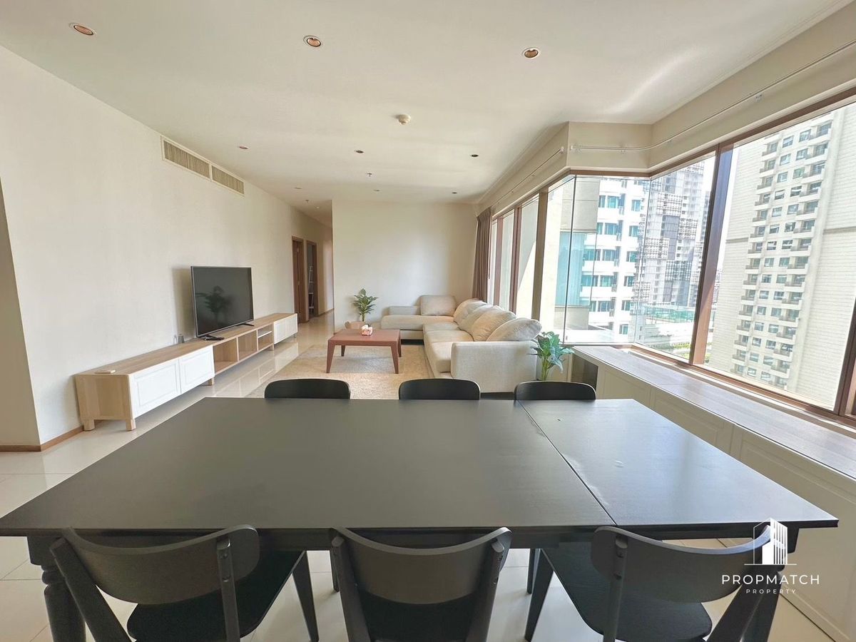 ให้เช่าคอนโดสุขุมวิท อโศก ทองหล่อ : ✨Flash Deal ✨The Emporio Place Sukhumvit 24( 3Bed 3Bath 161SQM.) แต่งครบพร้อมอยู่ !! เพียง 90,000บาทต่อเดือน Tel.0981315848 @propmatch