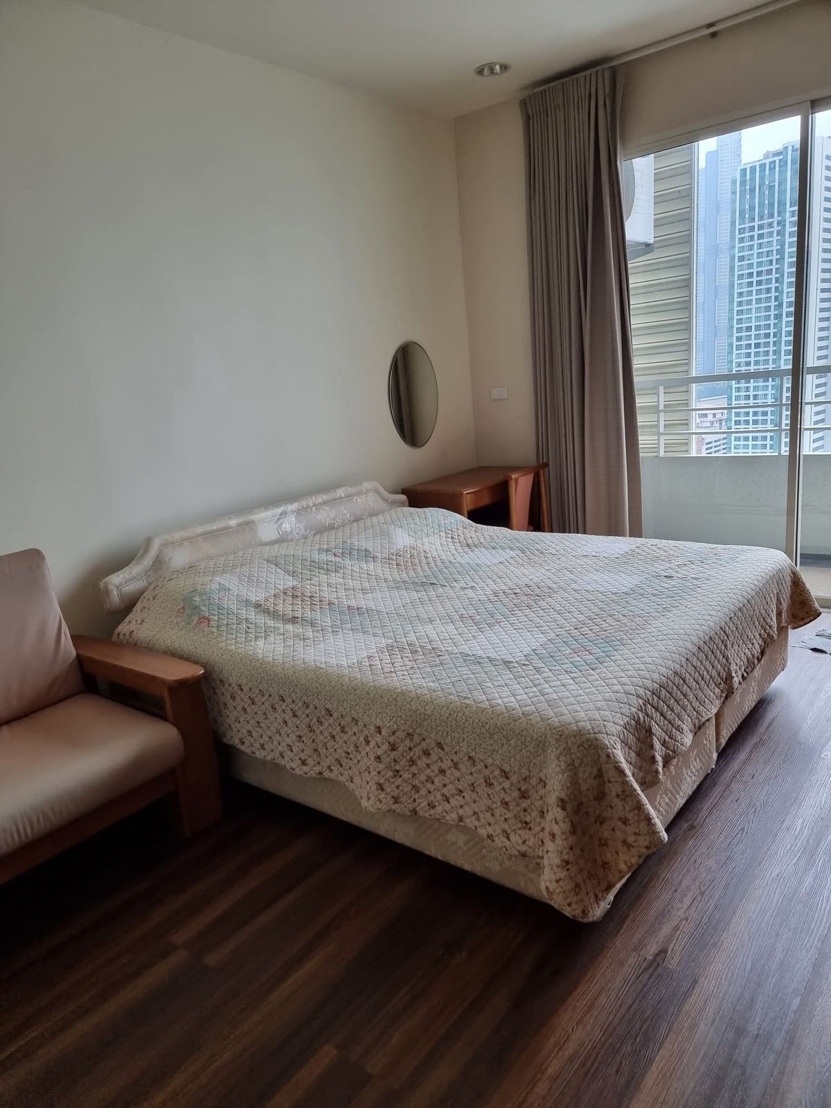 ให้เช่าคอนโดวงเวียนใหญ่ เจริญนคร : 12,000 BHT/Month ไลท์ เฮ้าส์ สาทร-เจริญนคร วิวแม่น้ำเจ้าพระยา