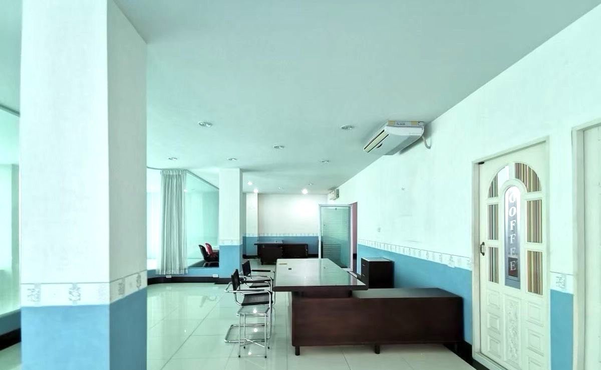 ให้เช่าโฮมออฟฟิศวงเวียนใหญ่ เจริญนคร : ให้เช่าสำนักงานพร้อมโกดังเก็บสินค้า ทำเล เจริญนคร ใกล้ Iconsiam ,สาทร สีลม, BTS กรุงธนบุรี