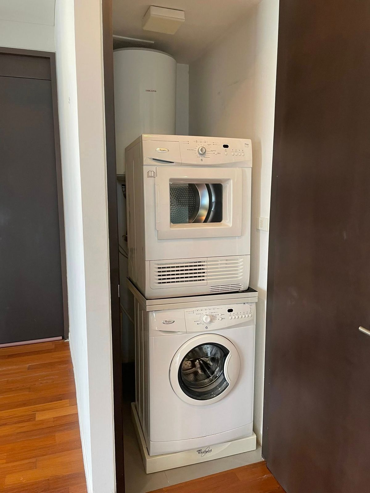 คอนโดวิทยุ ชิดลม หลังสวน : 🔹 ขายพร้อมผู้เช่าถึง มิถุนายน 2569
คอนโดหรู Amanta Lumpini รามคำแหง 2 ห้องนอน 2 ห้องน้ำ วิวพาโนรามา พร้อมสิ่งอำนวยความสะดวกครบครัน ใกล้ ONE BANGKOK เข้าอยู่ได้ทัน