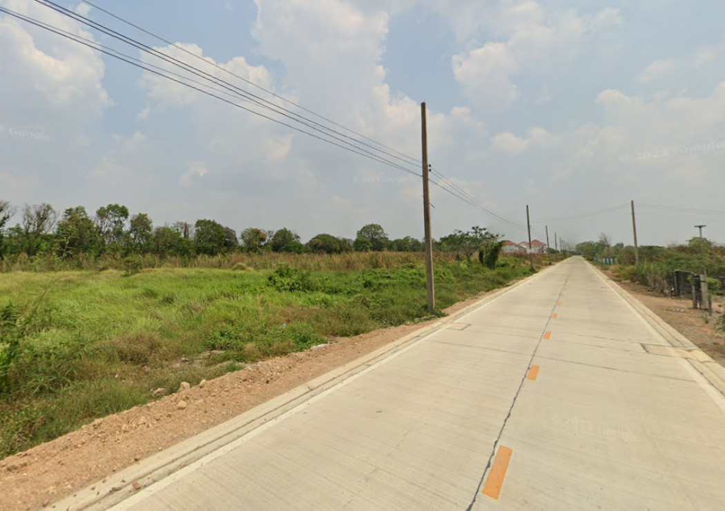 ขายที่ดินปทุมธานี รังสิต ธรรมศาสตร์ : ขายที่ดิน หนองเสือ ใกล้โรงเรียนจุฑารัตน์  2ไร่กว่า ถนนทำใหม่ กว้าง เหมาะสร้างบ้าน โกดัง DD