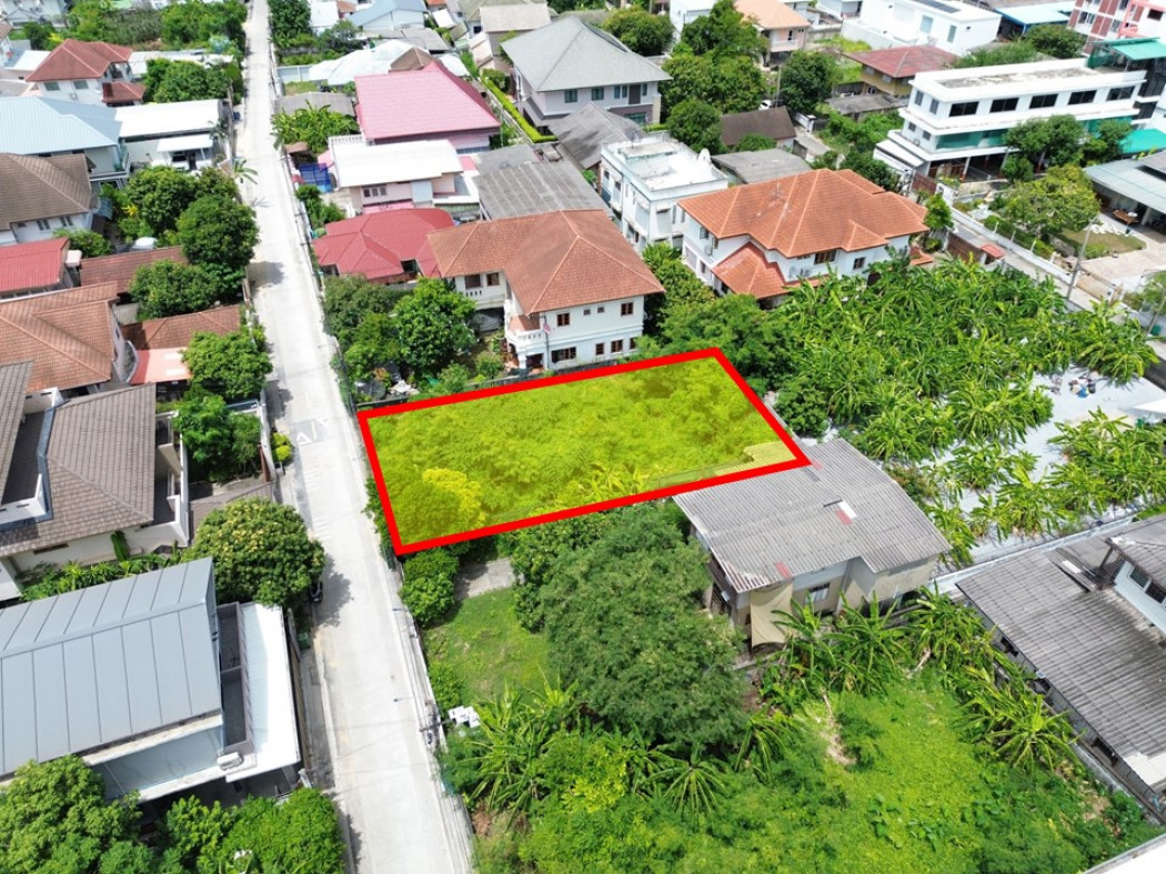 For SaleLandLadprao101, Happy Land, The Mall Bang Kapi : Land for sale, Soi Lat Phrao 64, Intersection 8, size 102 sq w, close to Lat Phrao Road, only 900 m. DD
