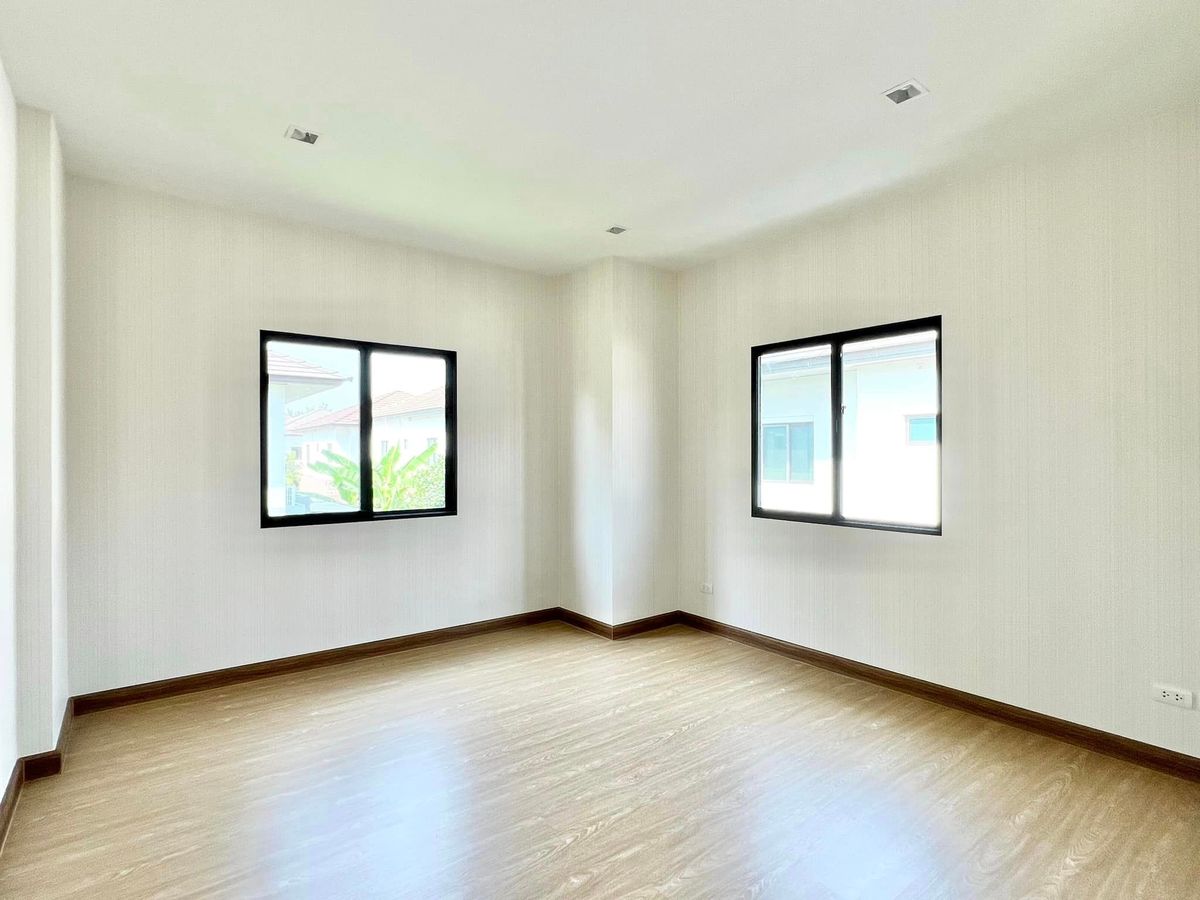 ขายบ้านนวมินทร์ รามอินทรา : 🎉🏡 เศรษฐสิริวัชรพล หลังใหญ่สวยตรงปก! พร้อมจัดสวนรอบตัวบ้าน! ทำเลทองติดถนนใหญ่สุขาภิบาล 5 🌴✨