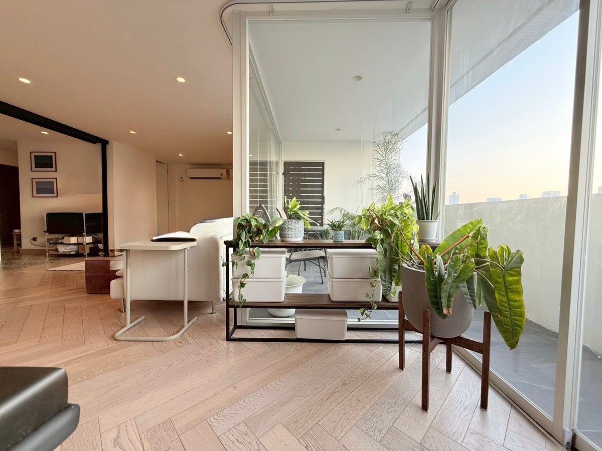 ขายคอนโดสุขุมวิท อโศก ทองหล่อ : 🌃✨ ขาย D.S. Tower 2 Sukhumvit 39 คอนโด 2 ห้องนอน รีโนเวทใหม่ -  ใกล้ บีทีเอส พร้อมพงษ์