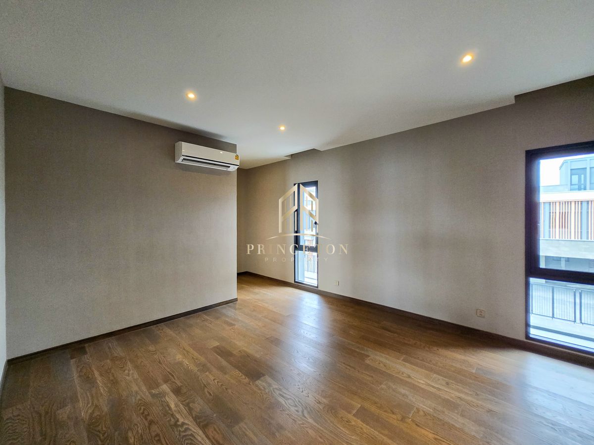 For SaleHouseLadkrabang, Suwannaphum Airport : Luxury House For Sale Lake Legend Bangna-Suvarnabhumi 📞092-4252445