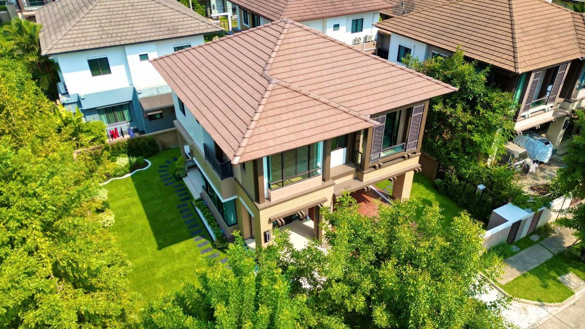 ขายบ้านนวมินทร์ รามอินทรา : 🎉🏡 เศรษฐสิริวัชรพล หลังใหญ่สวยตรงปก! พร้อมจัดสวนรอบตัวบ้าน! ทำเลทองติดถนนใหญ่สุขาภิบาล 5 🌴✨