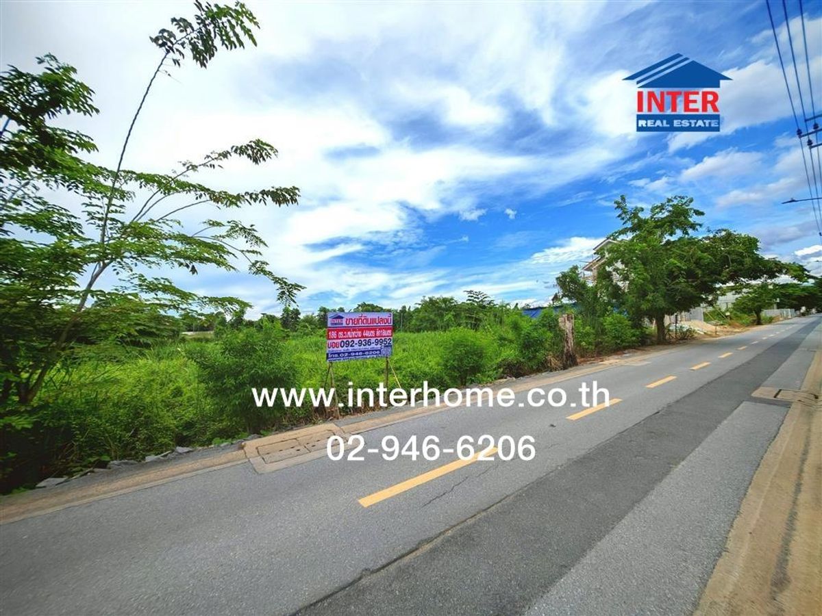 ขายที่ดินพุทธมณฑล ศาลายา : ที่ดินเปล่า 186 ตร.ว. ที่ดินเปล่า ซอยพุทธมณฑลสาย3 ซอย17 ถนนบรมราชชนนี-เพชรเกษม ถนนพุทธมณฑลสาย3 เขตตลิ่งชัน กรุงเทพมหานคร