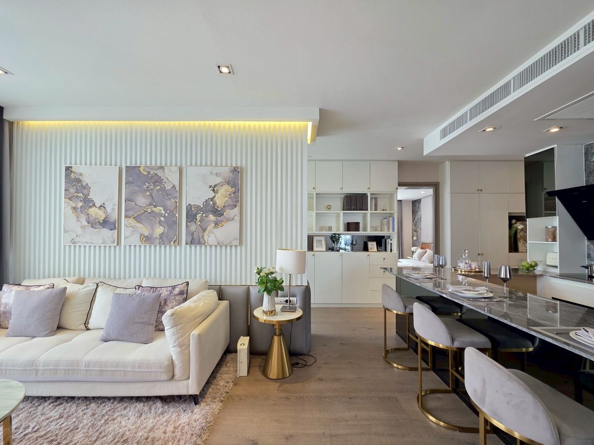 ขายคอนโดสุขุมวิท อโศก ทองหล่อ : Penthouse ห้องสุดท้าย ขายพร้อมแต่ง Sukhumvit 24/ 3x.xx MB