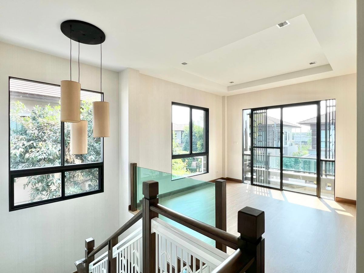 ขายบ้านนวมินทร์ รามอินทรา : 🎉🏡 เศรษฐสิริวัชรพล หลังใหญ่สวยตรงปก! พร้อมจัดสวนรอบตัวบ้าน! ทำเลทองติดถนนใหญ่สุขาภิบาล 5 🌴✨