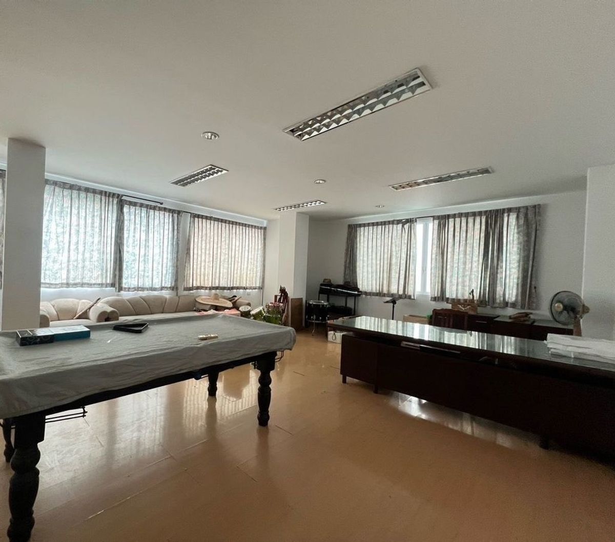 ให้เช่าโฮมออฟฟิศวงเวียนใหญ่ เจริญนคร : ให้เช่าสำนักงานพร้อมโกดังเก็บสินค้า ทำเล เจริญนคร ใกล้ Iconsiam ,สาทร สีลม, BTS กรุงธนบุรี