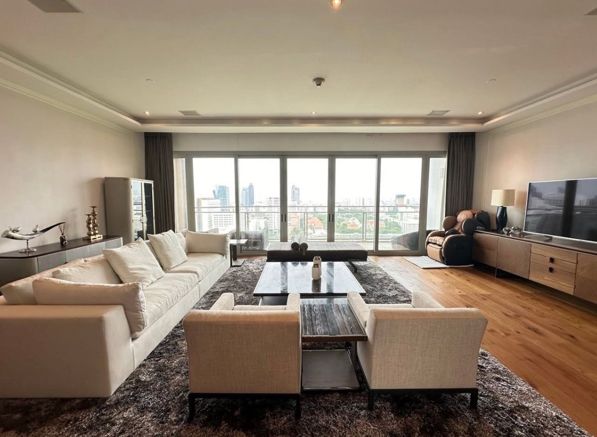 For SaleCondoWitthayu, Chidlom, Langsuan, Ploenchit : ♦ Rare Unit Penthouse ♦ Floor 25+ Size 386.56 sq.m. | 3 bedrooms, 4 bathrooms, complete decoration | Near Lumphini 1 minute, Sinthorn Ville 3 -minute time, MRT Silom Station 3 minutes