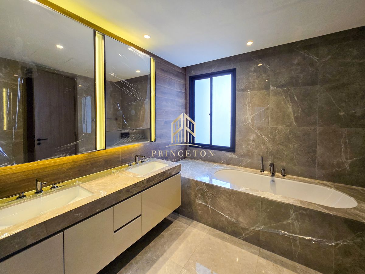 For SaleHouseLadkrabang, Suwannaphum Airport : Luxury House For Sale Lake Legend Bangna-Suvarnabhumi 📞092-4252445