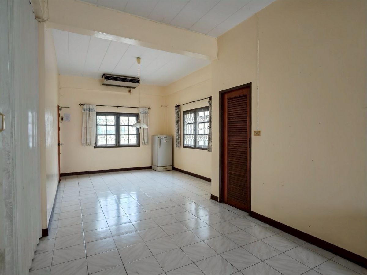 ขายบ้านสระบุรี : ขายบ้านเดี่ยว 2 ชั้น 4 นอน 2 น้ำ หมู่บ้านยุคลธรหลังโรงเรียนอนุบาลสระบุรี