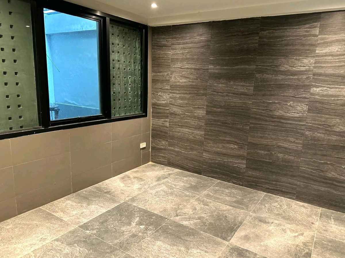 For SaleHome OfficeRatchadapisek, Huaikwang, Suttisan : For Sale: 2 Storay Single House - Home Office Soi Rung Rueng Suthisan (2 -storey detached house, home office