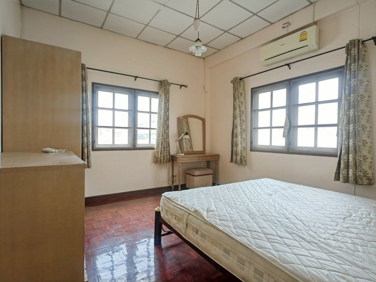 ขายบ้านสระบุรี : ขายบ้านเดี่ยว 2 ชั้น 4 นอน 2 น้ำ หมู่บ้านยุคลธรหลังโรงเรียนอนุบาลสระบุรี