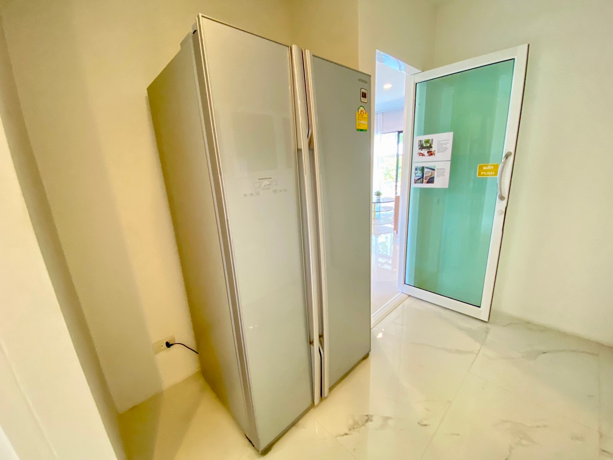 For RentHousePattanakan, Srinakarin : 🏡 For Rent: Luxury Corner House – The City Pattanakarn Phase 1 (Pet Friendly)