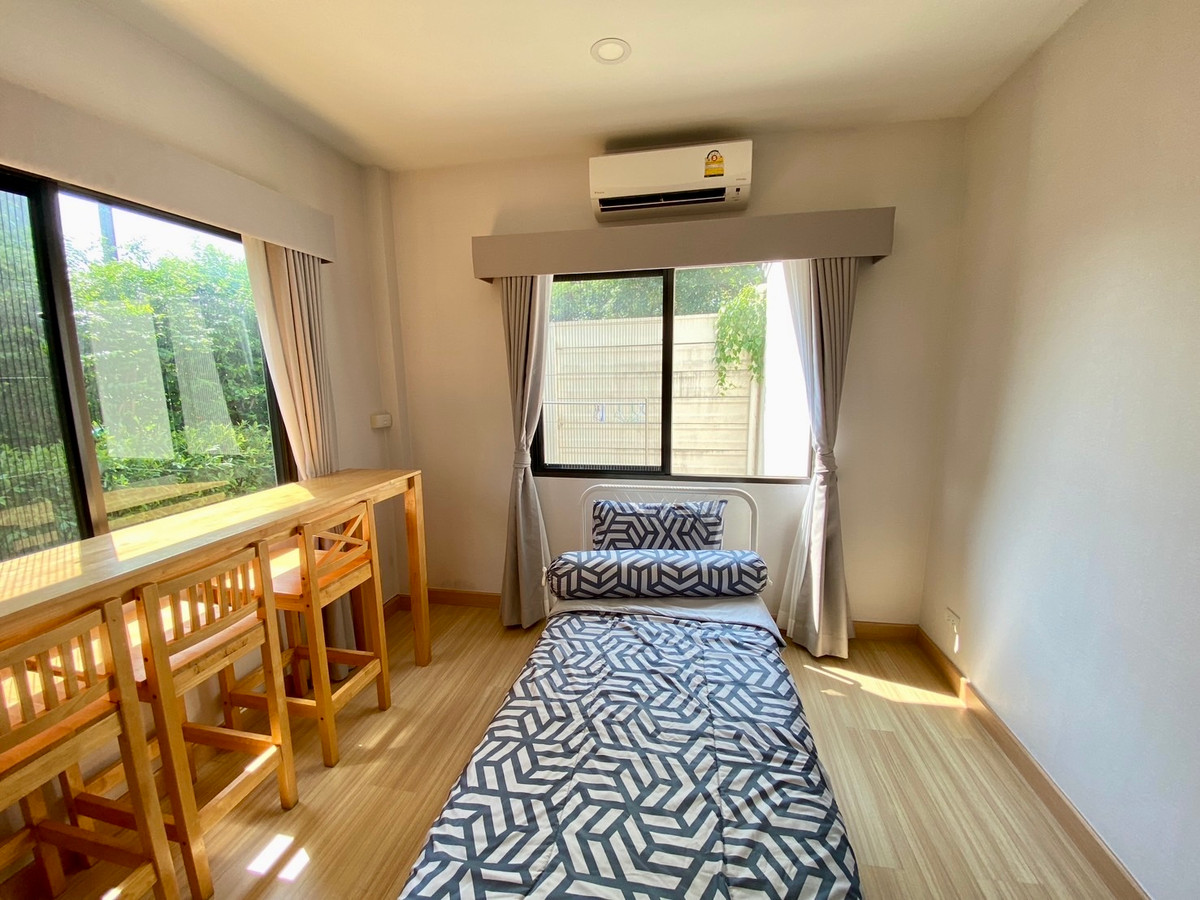 For RentHousePattanakan, Srinakarin : 🏡 For Rent: Luxury Corner House – The City Pattanakarn Phase 1 (Pet Friendly)