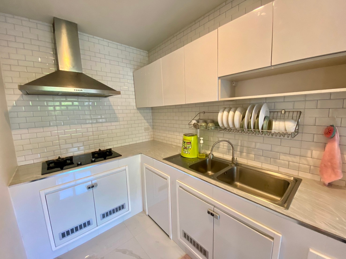 For RentHousePattanakan, Srinakarin : 🏡 For Rent: Luxury Corner House – The City Pattanakarn Phase 1 (Pet Friendly)