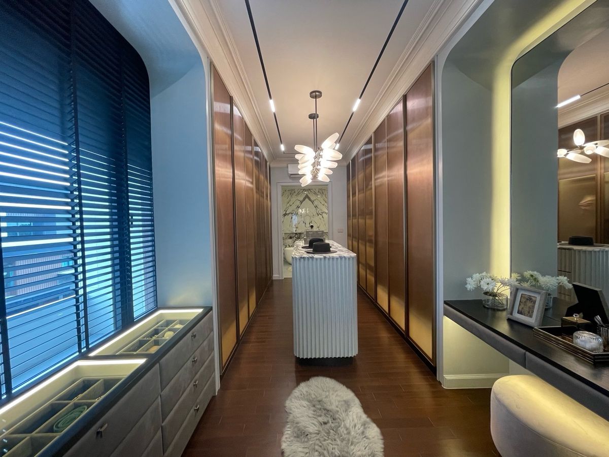 ขายบ้านเลียบทางด่วนรามอินทรา : 📢👇บ้านหรู 3 ชั้น พร้อมลิฟท์และสระว่ายน้ำส่วนตัว สงบ เงียบ เดินทางสะดวกใกล้จุดขึ้นลงทางด่วน (ภาพบ้านตัวอย่าง)