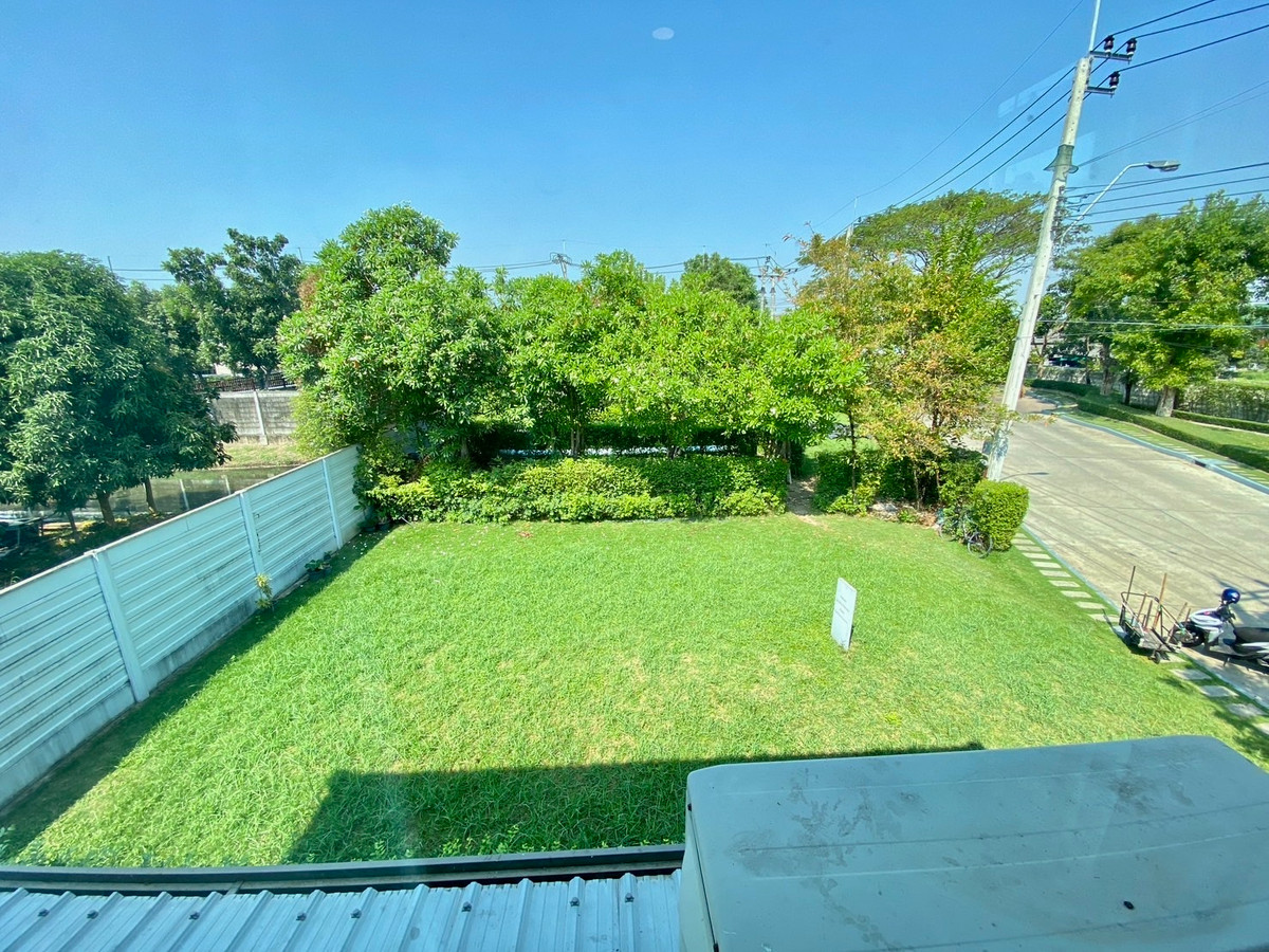 For RentHousePattanakan, Srinakarin : 🏡 For Rent: Luxury Corner House – The City Pattanakarn Phase 1 (Pet Friendly)