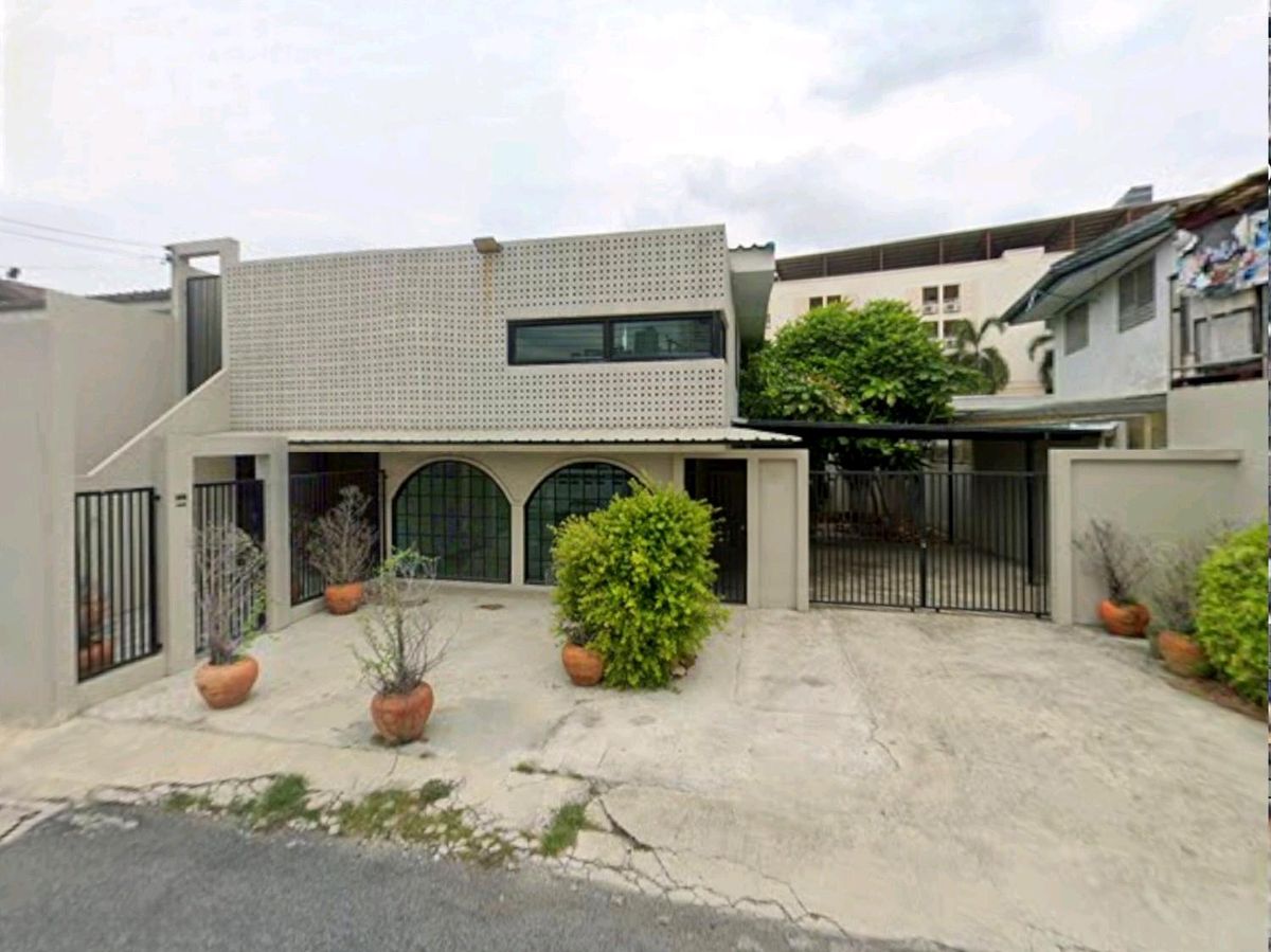 For SaleHome OfficeRatchadapisek, Huaikwang, Suttisan : For Sale: 2 Storay Single House - Home Office Soi Rung Rueng Suthisan (2 -storey detached house, home office