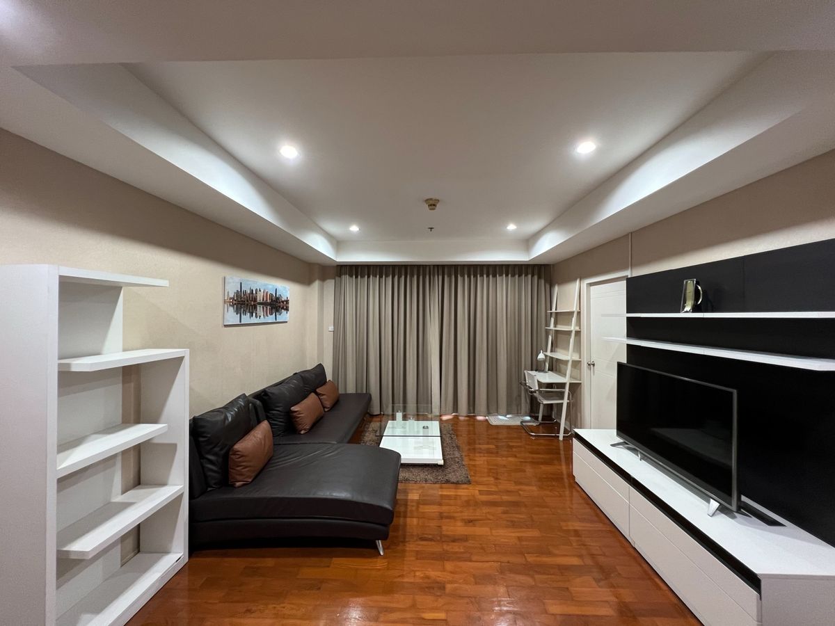 ให้เช่าคอนโดสุขุมวิท อโศก ทองหล่อ : Baan Siri 24 (บ้าน สิริ ทเวนตี้ โฟร์)  ขนาด 60 ตรม 1 ห้องนอน 1ห้องน้ำ