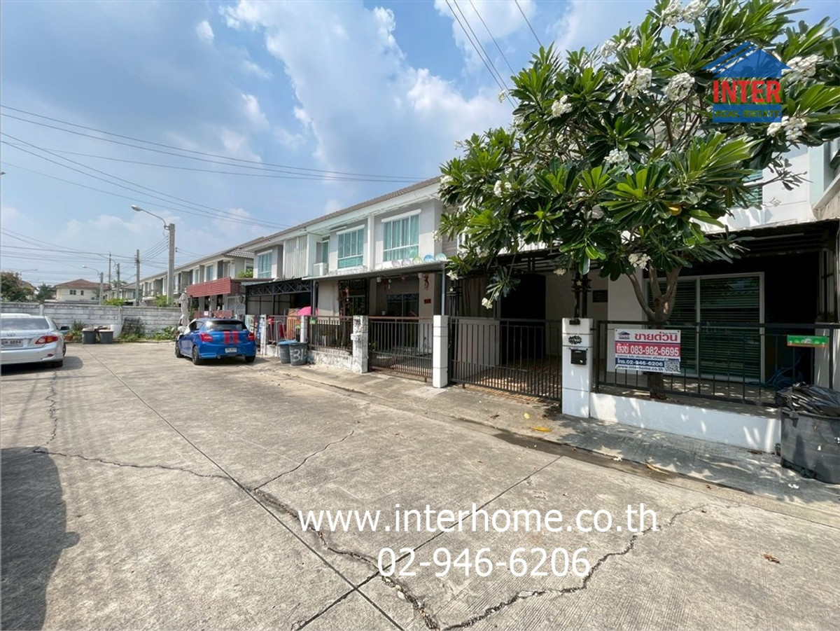 ขายทาวน์โฮมนวมินทร์ รามอินทรา : ทาวน์เฮ้าส์ 2 ชั้น 17.5 ตร.ว. หมู่บ้านพฤกษาวิลล์55 /1 ซอยสุเหร่าคลองหนึ่ง ซอย13 ถนนรามอินทรา ถนนสุเหร่าคลองหนึ่ง เขตคลองสามวา กรุงเทพมหานคร