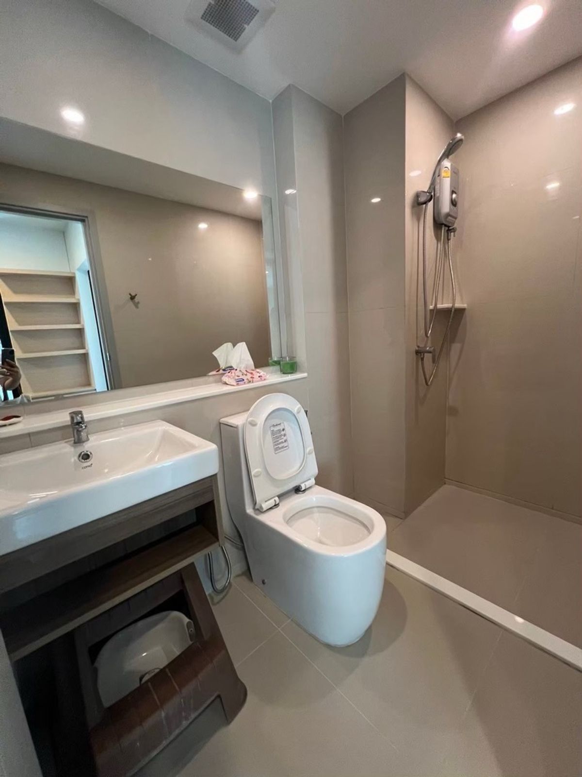 For RentCondoRama9, Petchburi, RCA : Aspire Asoke Ratchada 1Bed 🔥 Empty 8August