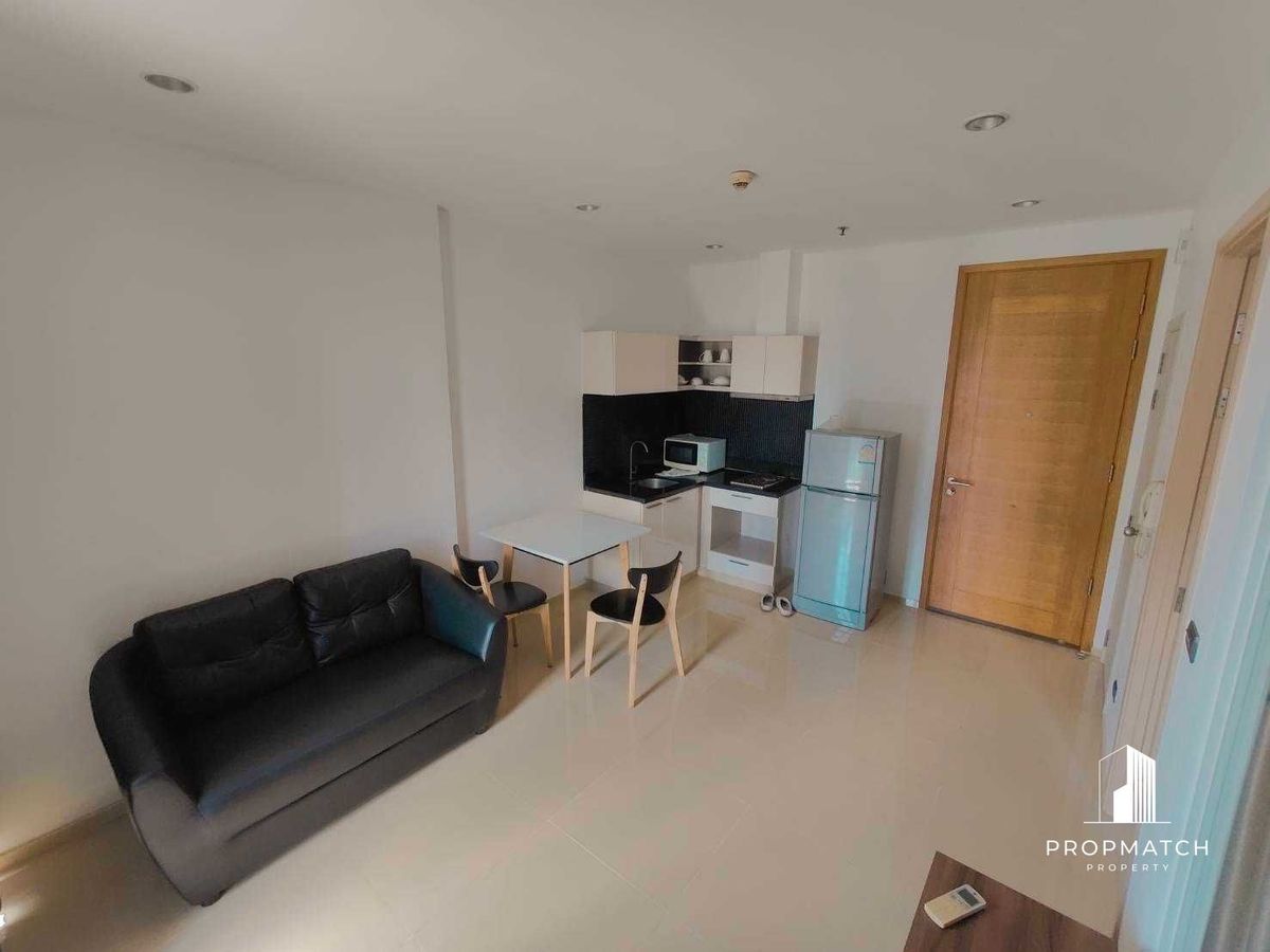 ขายคอนโดวงเวียนใหญ่ เจริญนคร : ✨Flash Deal ✨Fuse Sathorn - Taksin ( 1Bed 1Bath 35SQM.) พร้อมอยู่ ! เพียง  4,280,000บาท Tel.0981315848 @propmatch