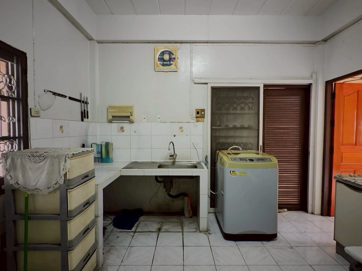 ขายบ้านสระบุรี : ขายบ้านเดี่ยว 2 ชั้น 4 นอน 2 น้ำ หมู่บ้านยุคลธรหลังโรงเรียนอนุบาลสระบุรี