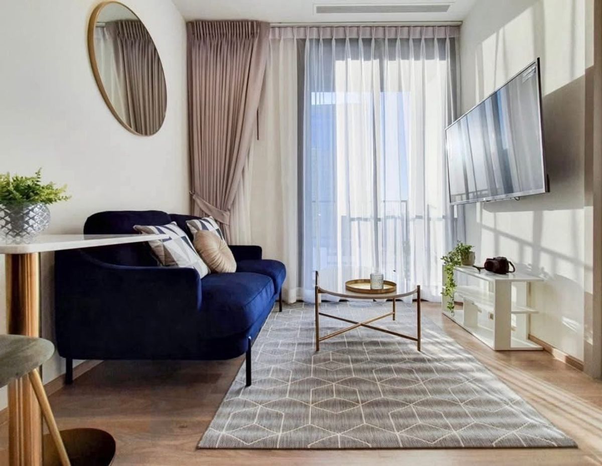 ให้เช่าคอนโดสุขุมวิท อโศก ทองหล่อ : For Rent📍Oka Haus🛀2 bed 1bath📞0639399665
