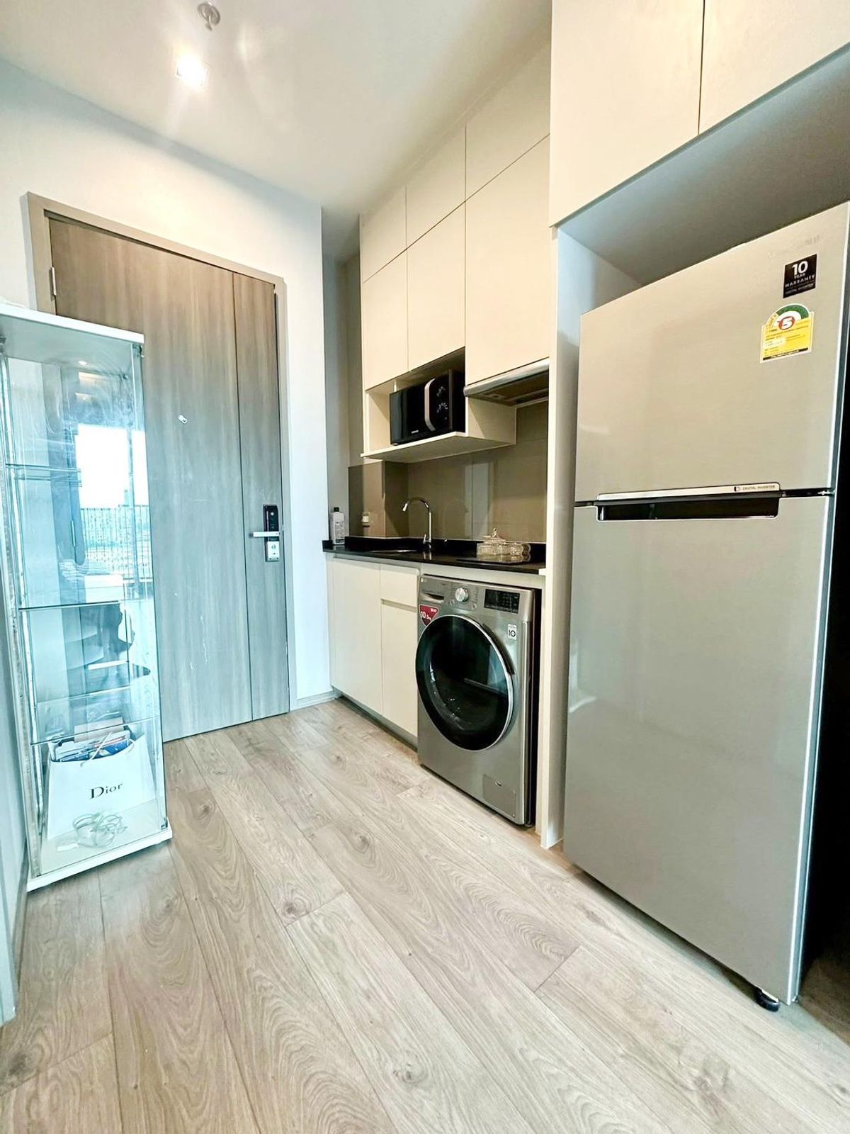 ขายคอนโดลาดพร้าว เซ็นทรัลลาดพร้าว : ขาย คอนโด Whizdom Avenue Ratchada-Ladprao 28.35 ตร.ม ใกล้ MRT ลาดพร้าวเพียง 150 ม.