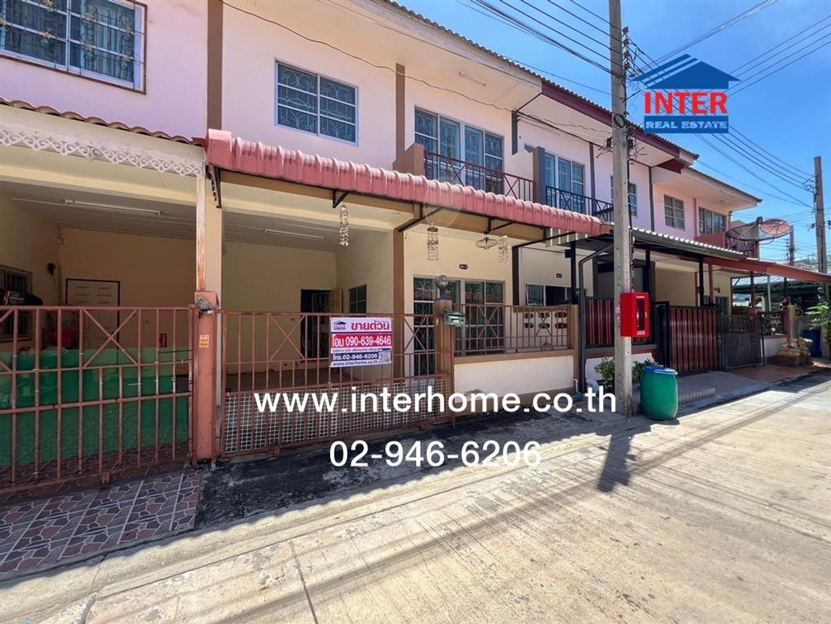 ขายทาวน์โฮมสมุทรปราการ สำโรง : ทาวน์เฮ้าส์ 2 ชั้น 25.4 ตร.ว. หมู่บ้านรินทิชา ซอยมังกร-ขันดี (ขจรวิทย์) ถนนเทพารักษ์ เมืองสมุทรปราการ สมุทรปราการ