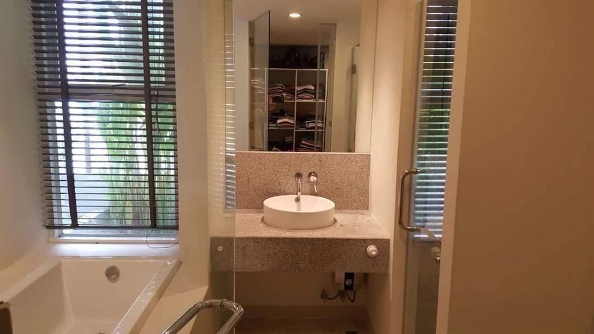 ขายบ้านลาดกระบัง สุวรรณภูมิ : คอร์ทยาร์ด วิลล่า พระราม 9 - วงแหวน / 3 ห้องนอน (ขายพร้อมผู้เช่า), Courtyard Villa Rama 9 - Wongwaen (SALE WITH TENANT) AA521