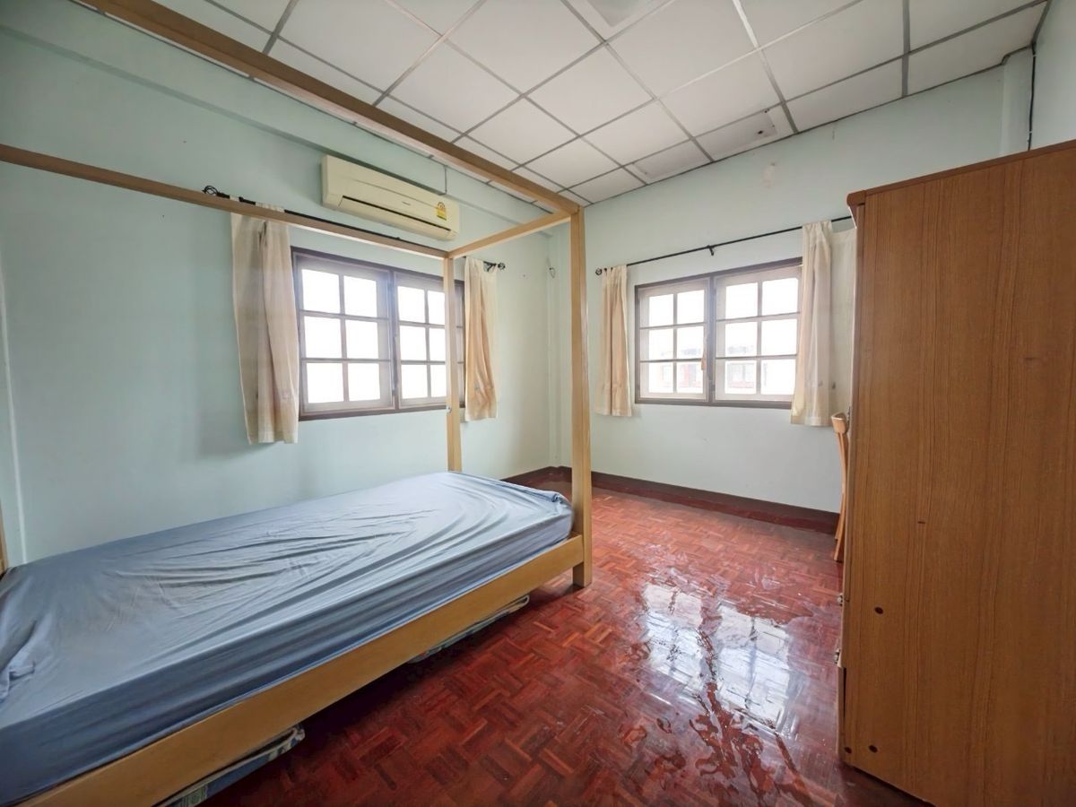 ขายบ้านสระบุรี : ขายบ้านเดี่ยว 2 ชั้น 4 นอน 2 น้ำ หมู่บ้านยุคลธรหลังโรงเรียนอนุบาลสระบุรี