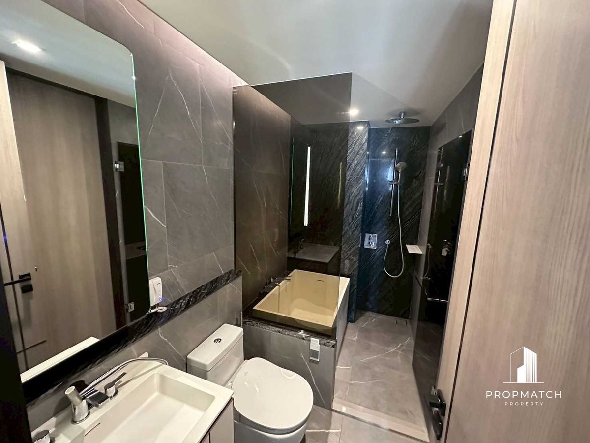 ขายคอนโดสุขุมวิท อโศก ทองหล่อ : ✨Flash Deal ✨ The Reserve Sukhumvit 61( 2Bed 1Bath 48SQM.) พร้อมอยู่ ! เพียง  9,990,000 บาท Tel.0981315848 @propmatch