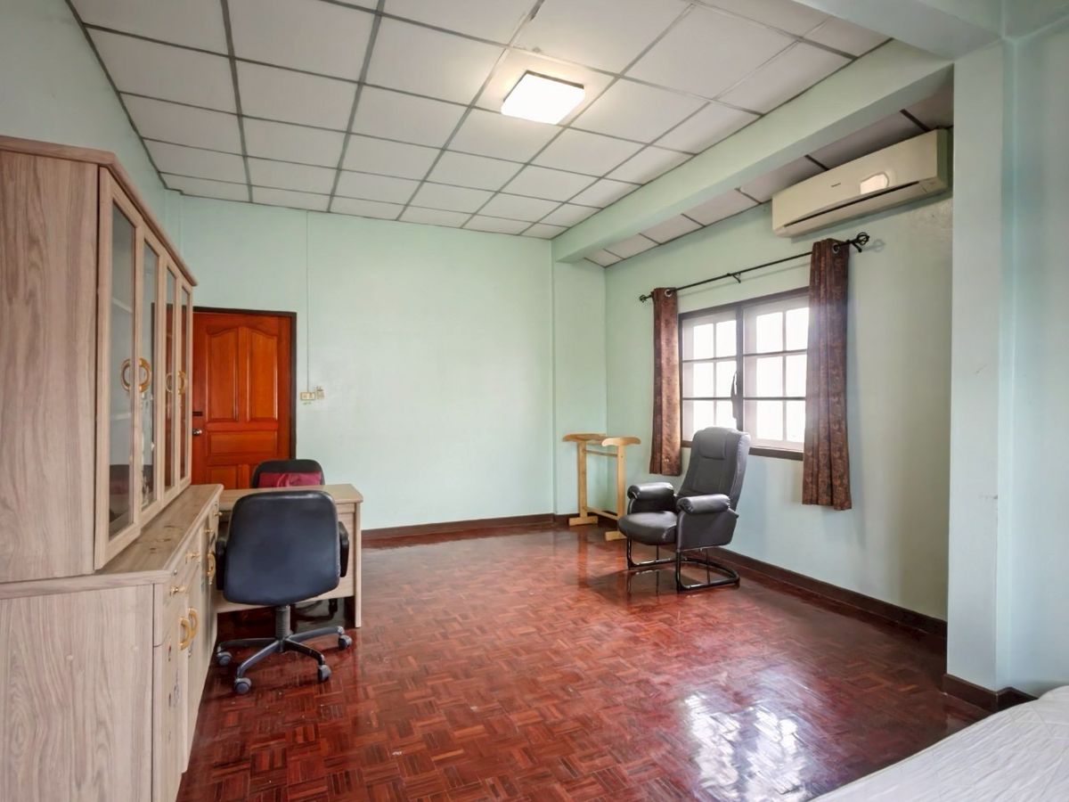 ขายบ้านสระบุรี : ขายบ้านเดี่ยว 2 ชั้น 4 นอน 2 น้ำ หมู่บ้านยุคลธรหลังโรงเรียนอนุบาลสระบุรี