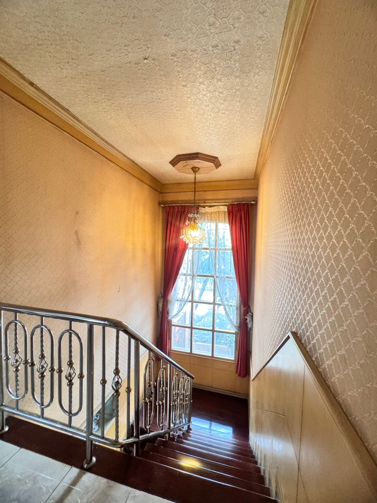 ขายบ้านโชคชัย4 ลาดพร้าว71 : ขายบ้านเดี่ยว 2 ชั้น ในหมู่บ้านรัชดา1 (ซอยลาดพร้าว 80 แยก 24) ใกล้เซ็นทรัลอีสต์วิลล์ (N.1770)