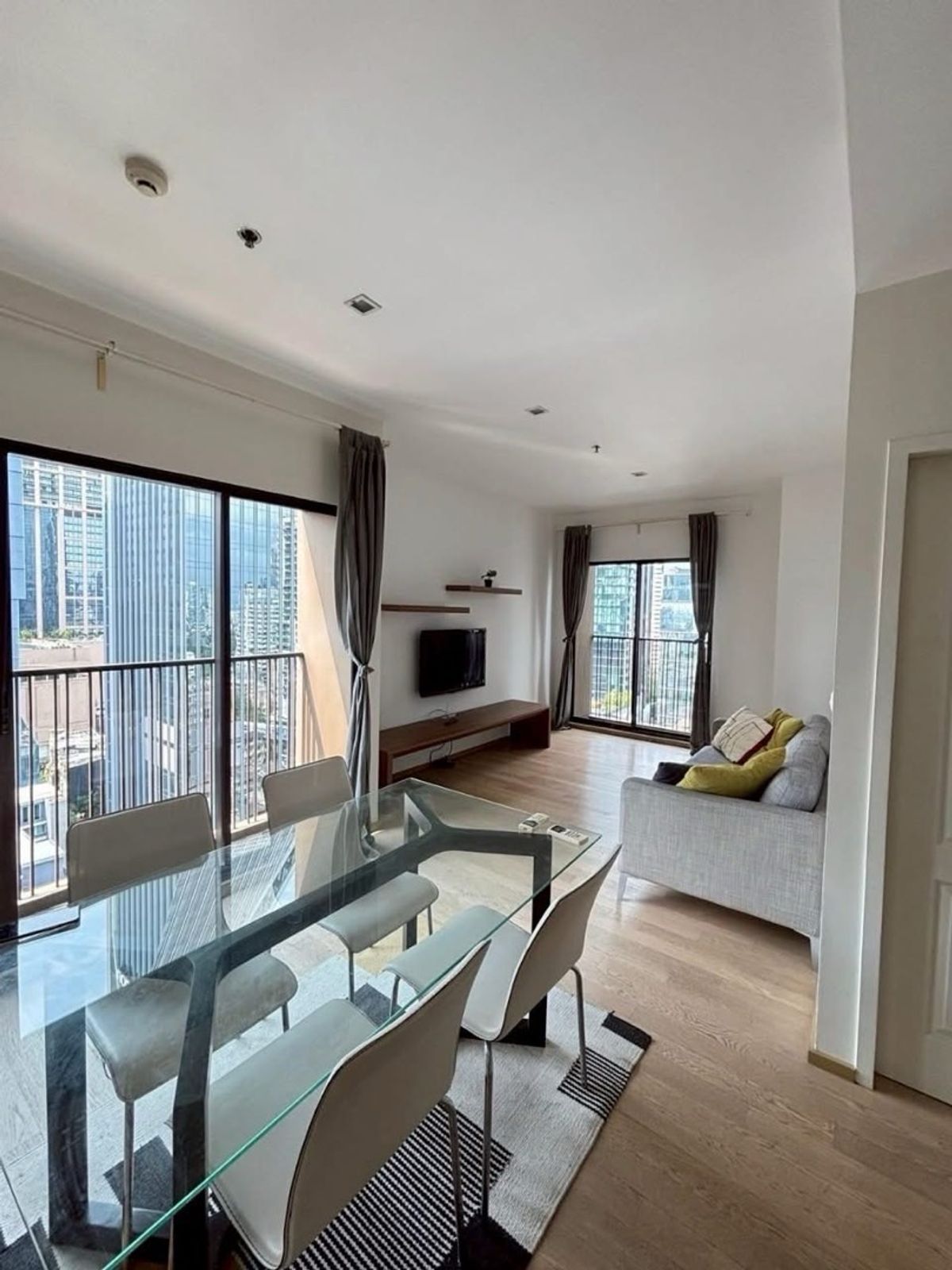 For RentCondoSukhumvit, Asoke, Thonglor : Noble Refine