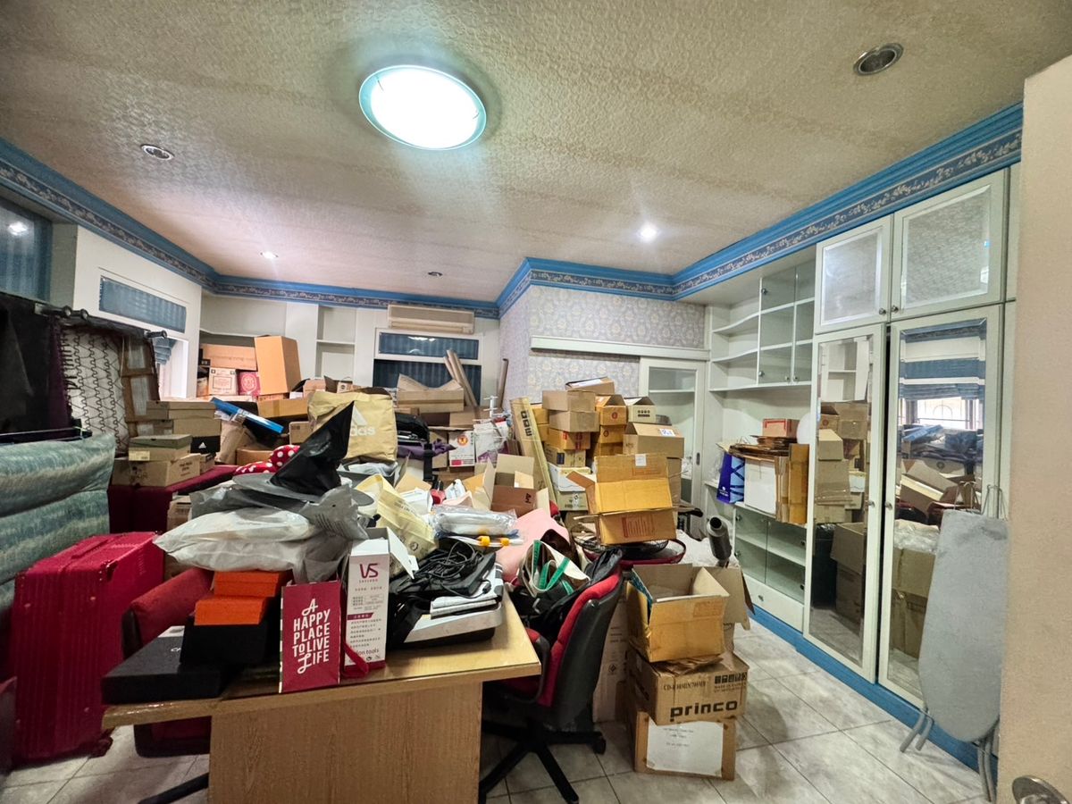 ขายบ้านโชคชัย4 ลาดพร้าว71 : ขายบ้านเดี่ยว 2 ชั้น ในหมู่บ้านรัชดา1 (ซอยลาดพร้าว 80 แยก 24) ใกล้เซ็นทรัลอีสต์วิลล์ (N.1770)