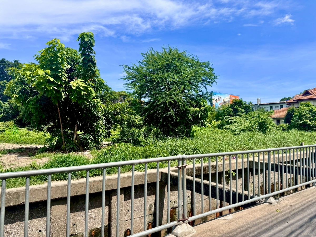 ขายที่ดินพระราม 3 สาธุประดิษฐ์ : ประกาศขายที่ดินสวย! วัดไผ่เงินโชตนาราม 2 ไร่!** (N.1769)