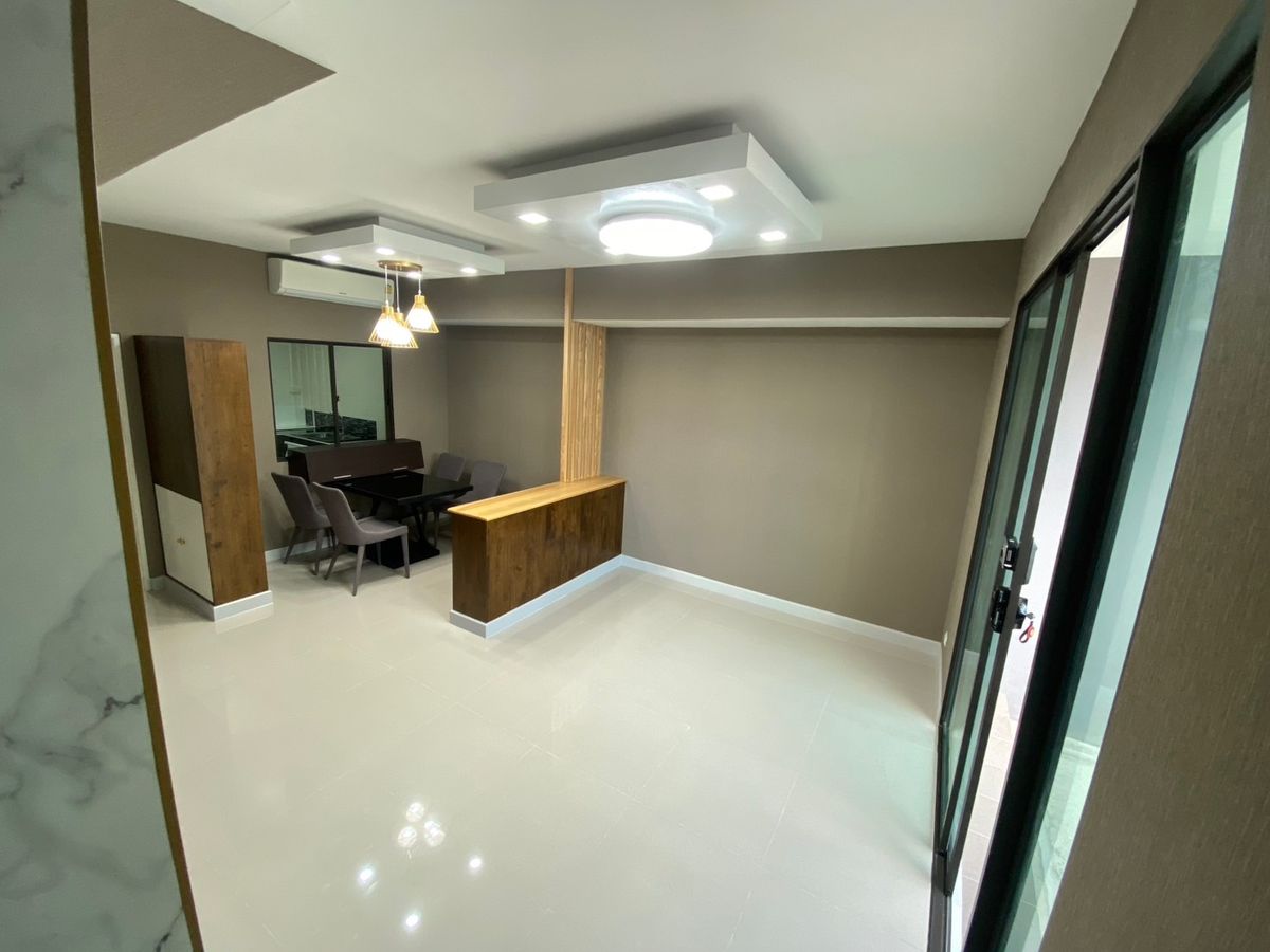 ขายทาวน์โฮมพัฒนาการ ศรีนครินทร์ : พลีโน่ พระราม 9 - กรุงเทพกรีฑา / 3 ห้องนอน (ขาย), Pleno Rama 9 - Krungthepkritha / 3 Bedrooms (SALE WITH TENANT) AA524