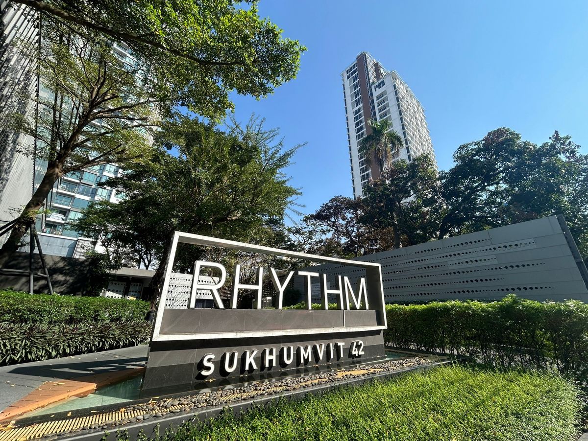 ขายคอนโดสุขุมวิท อโศก ทองหล่อ : BG 0288 : คอนโด RHYTHM สุขุมวิท 42 ใกล้รถไฟฟ้า BTS เอกมัย