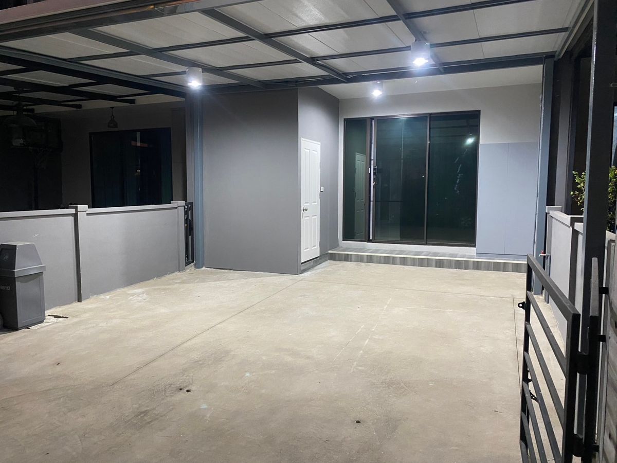 ขายทาวน์โฮมพัฒนาการ ศรีนครินทร์ : พลีโน่ พระราม 9 - กรุงเทพกรีฑา / 3 ห้องนอน (ขาย), Pleno Rama 9 - Krungthepkritha / 3 Bedrooms (SALE WITH TENANT) AA524