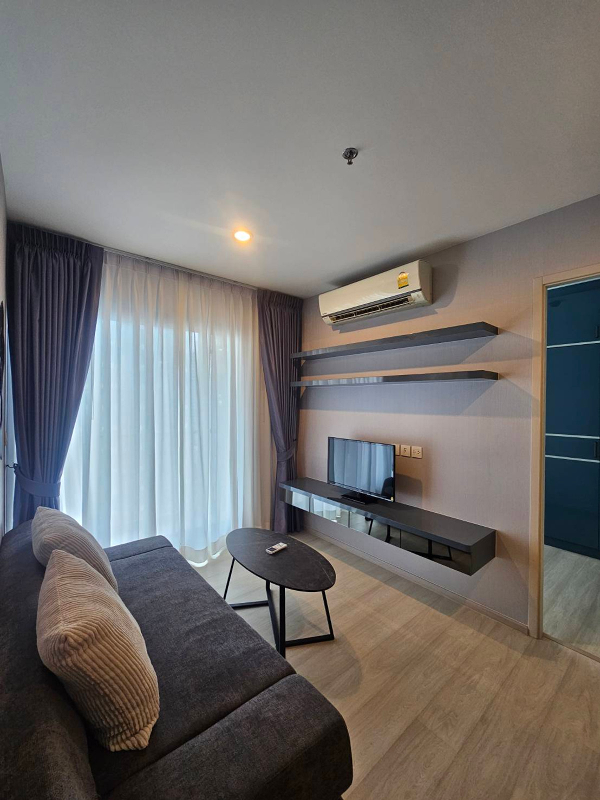 For RentCondoRama9, Petchburi, RCA : For Rent 2 Bedroom 2 Bathroom 55 SQ.M Fully Furniutre Ready to Move in